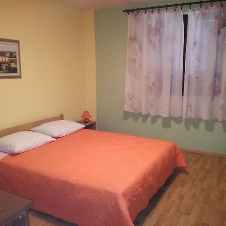 Apartment Nela Фунтана Экстерьер фото